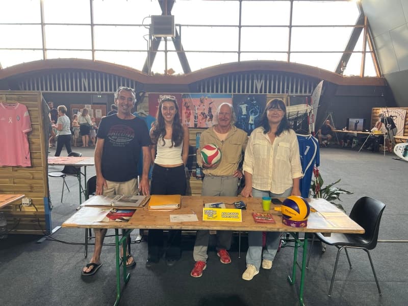 Stand forum associations